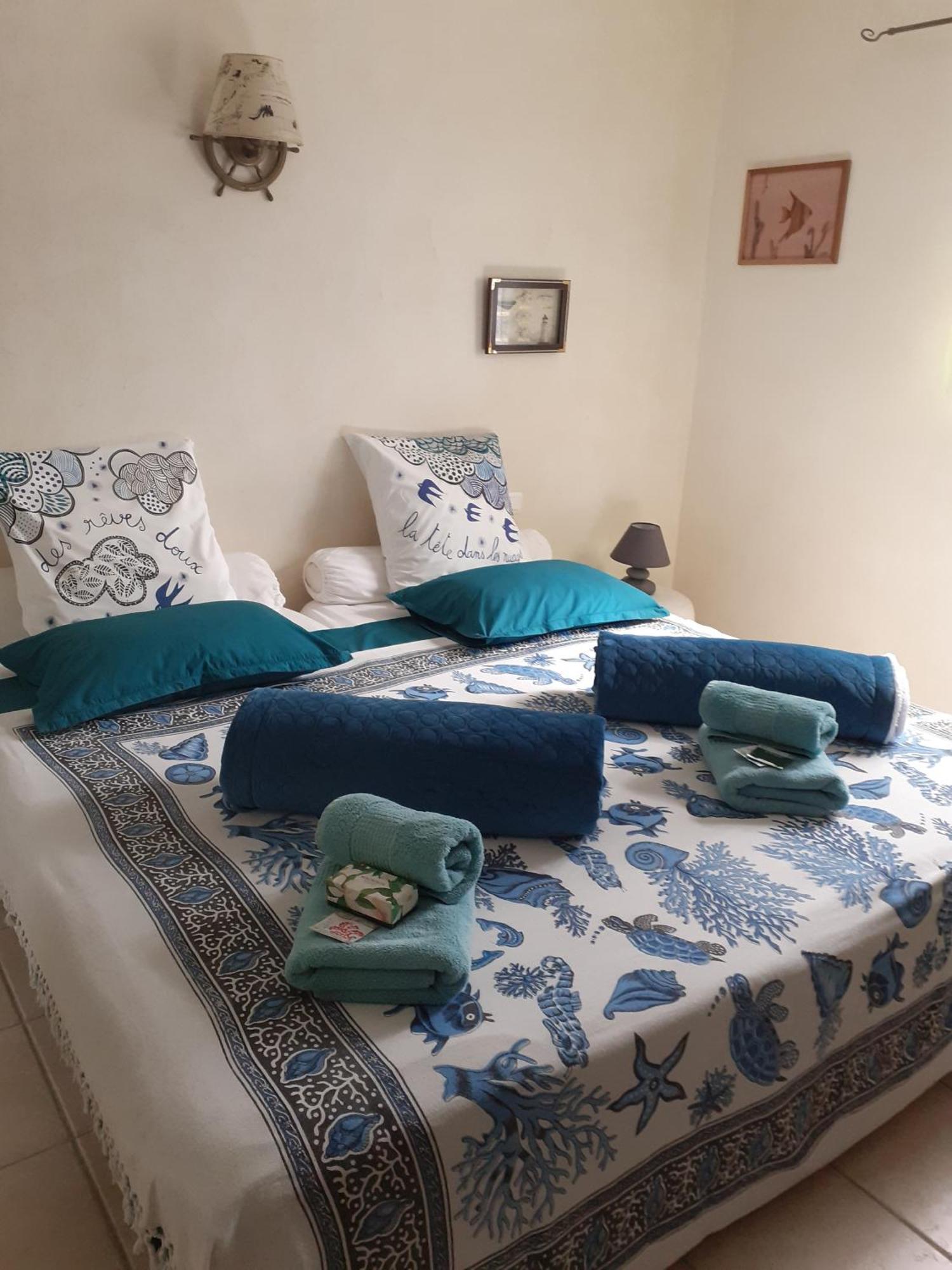 La Maison De Jenny Panzió Montauroux Kültér fotó