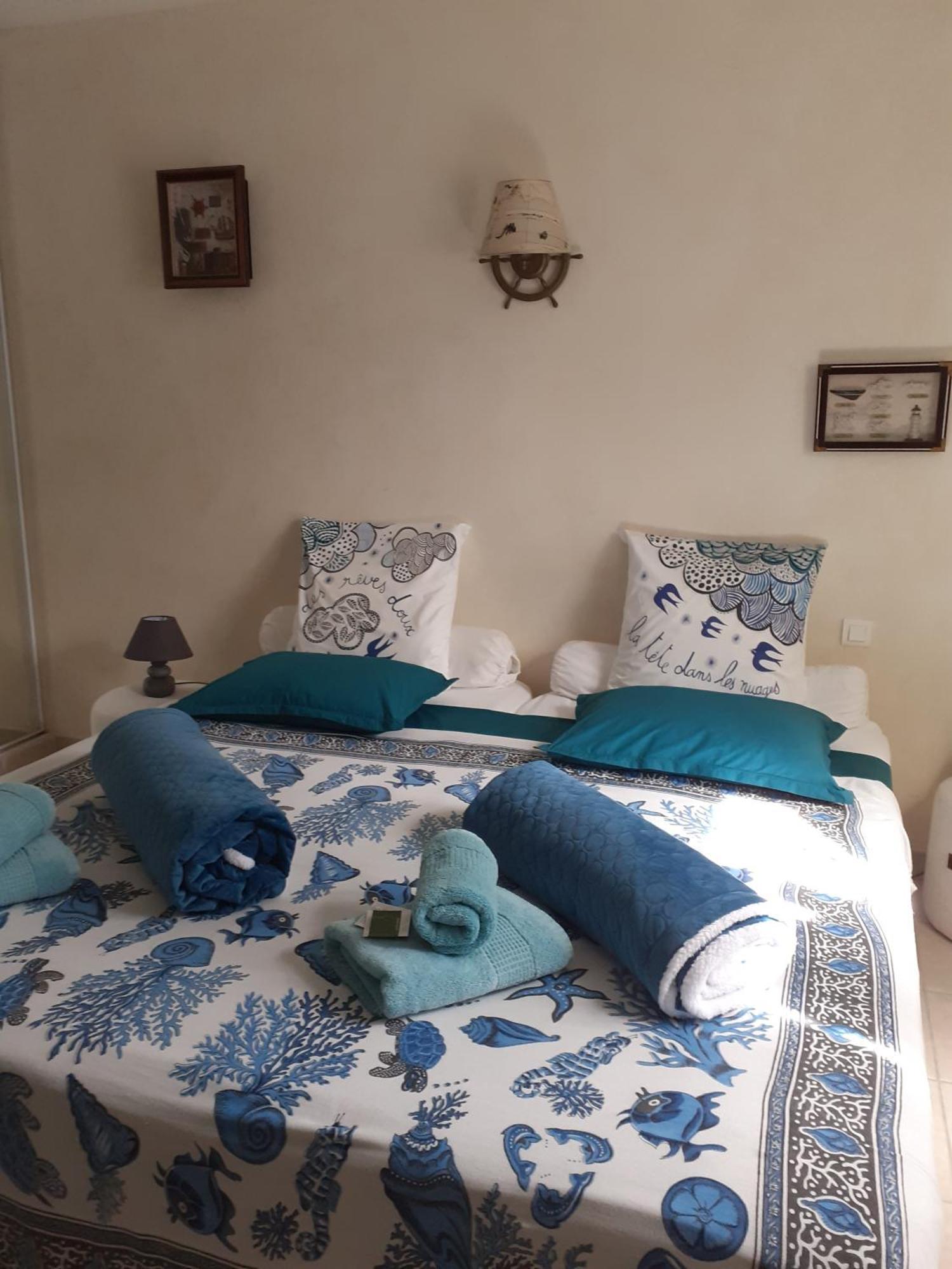 La Maison De Jenny Panzió Montauroux Kültér fotó