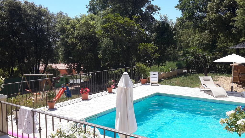 La Maison De Jenny Panzió Montauroux Kültér fotó