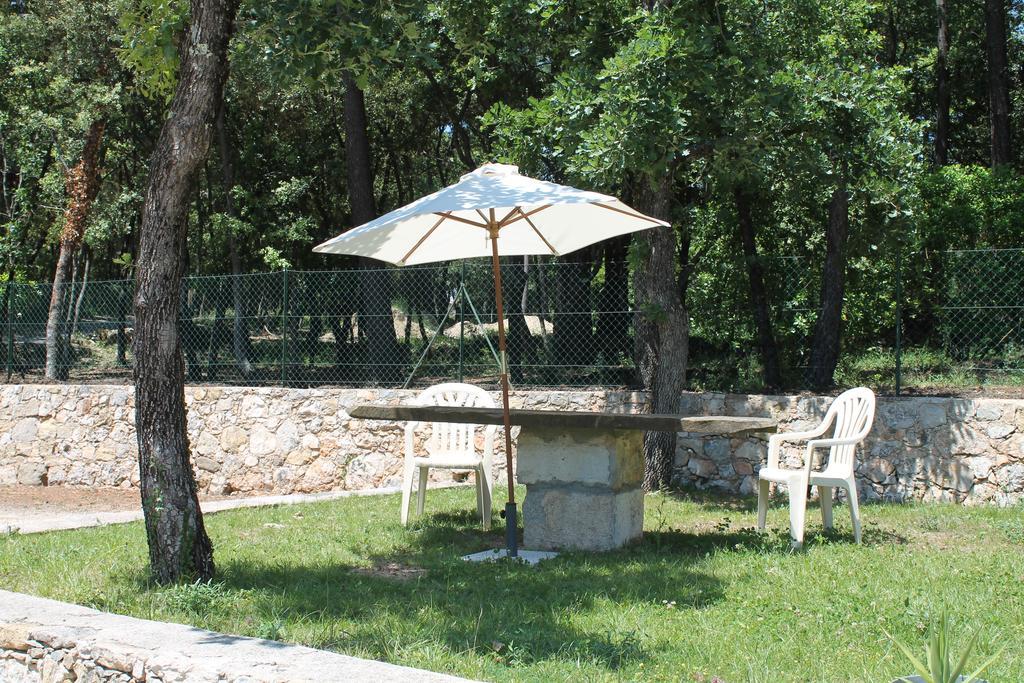 La Maison De Jenny Panzió Montauroux Kültér fotó