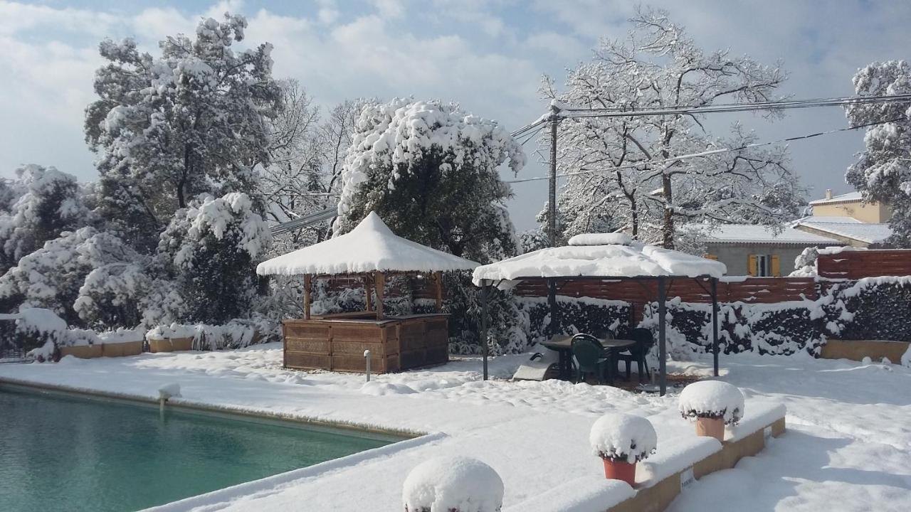 La Maison De Jenny Panzió Montauroux Kültér fotó